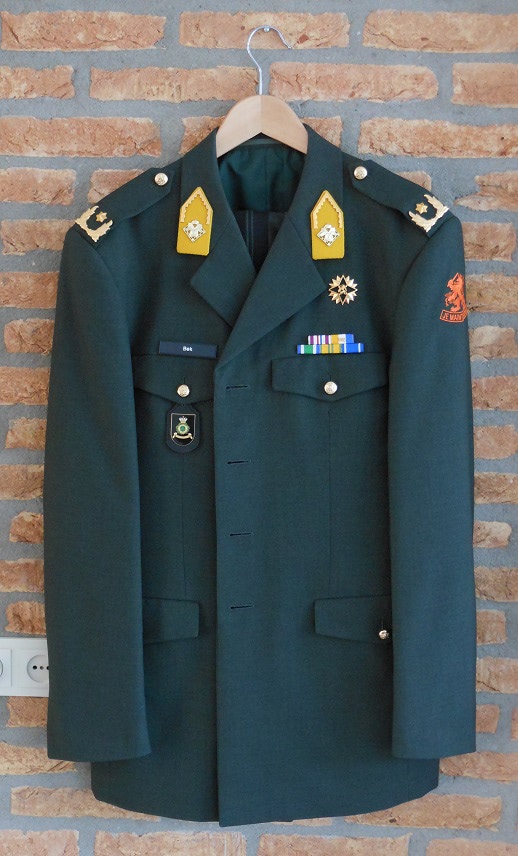 Brigadegeneraal Bek DT2000
