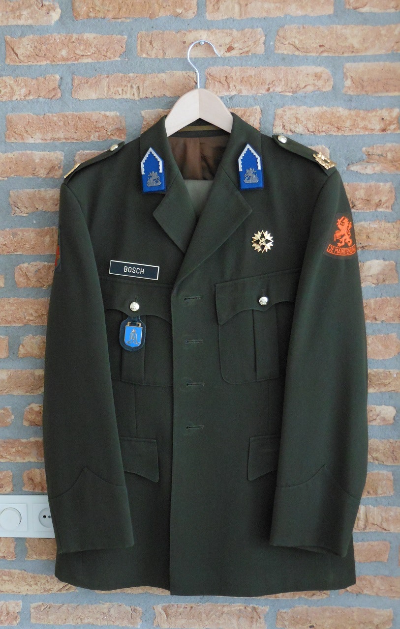 DT63 Brigadegeneraal H. Bosch
Bosch studeerde van 1966 tot 1970 aan de Koninklijke Militaire Academie te Breda. 
