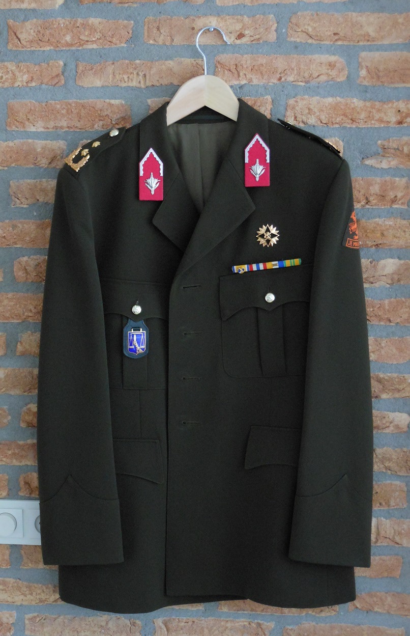 DT63 Generaal-majoor der Militaire Administratie H. Breimer
Generaal-majoor der Militaire Administratie H. Breimer, directeur Economisch Beheer Koninklijke Landmacht van 1985 tot 1987. 
