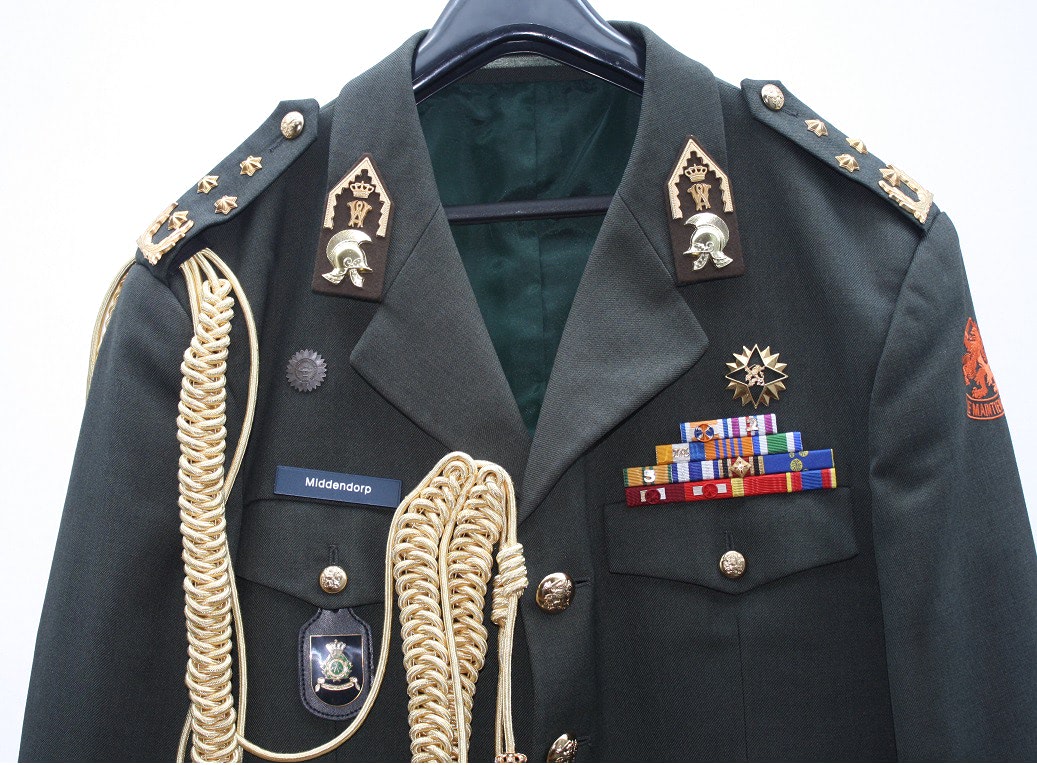 DT2000 Generaal Middendorp als Adjudant van de Koning in buitengewone dienst
