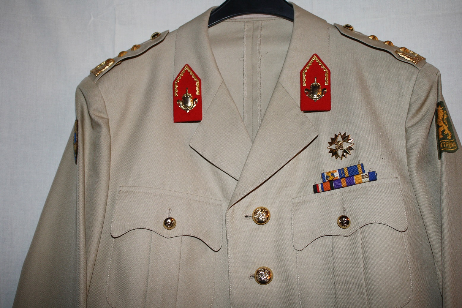 Detail DTT63
