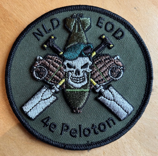 Gedragen binnen EODD maar niet officieel door defensie uitgegeven
