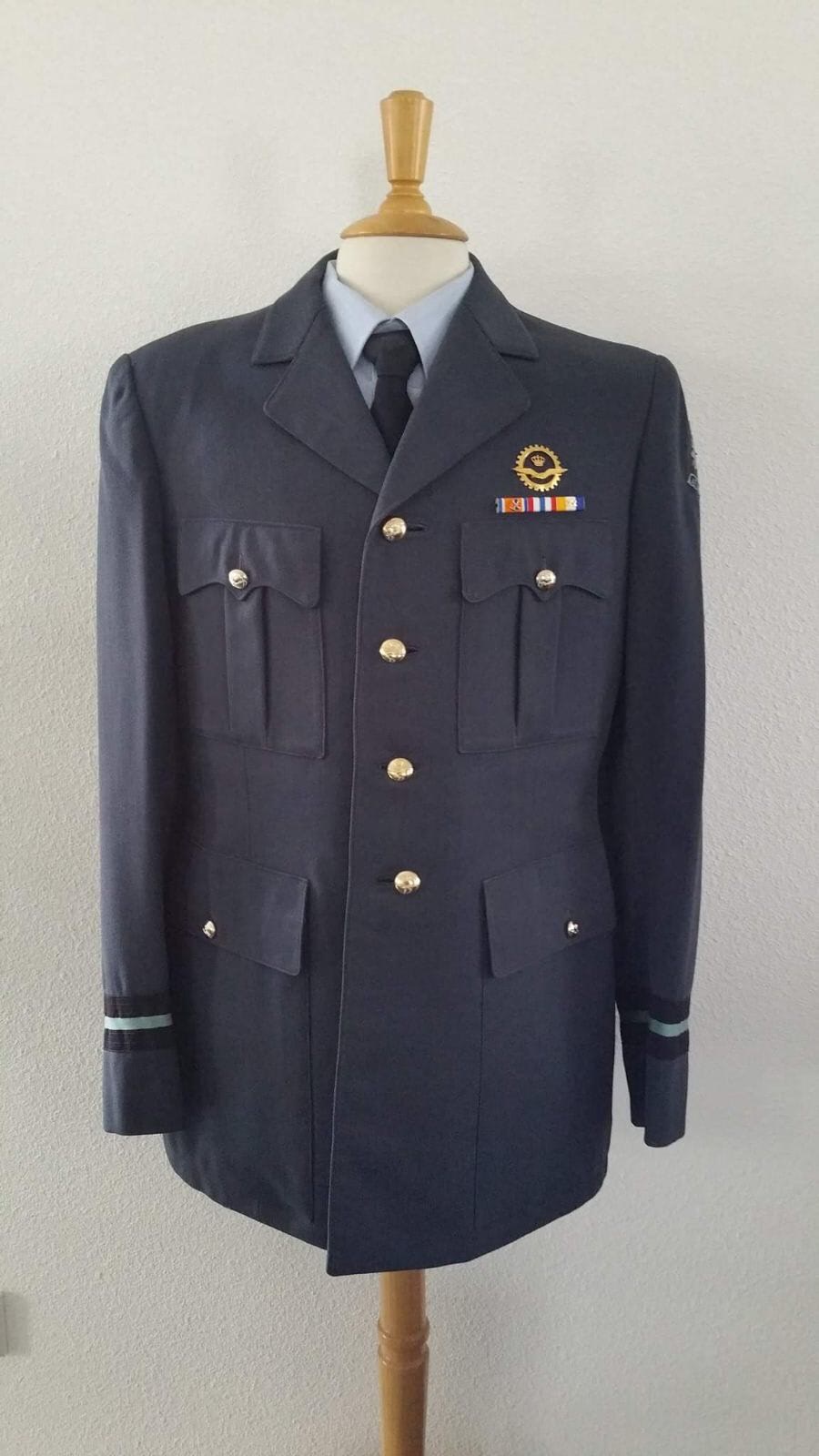 Uniform commodore Adam
