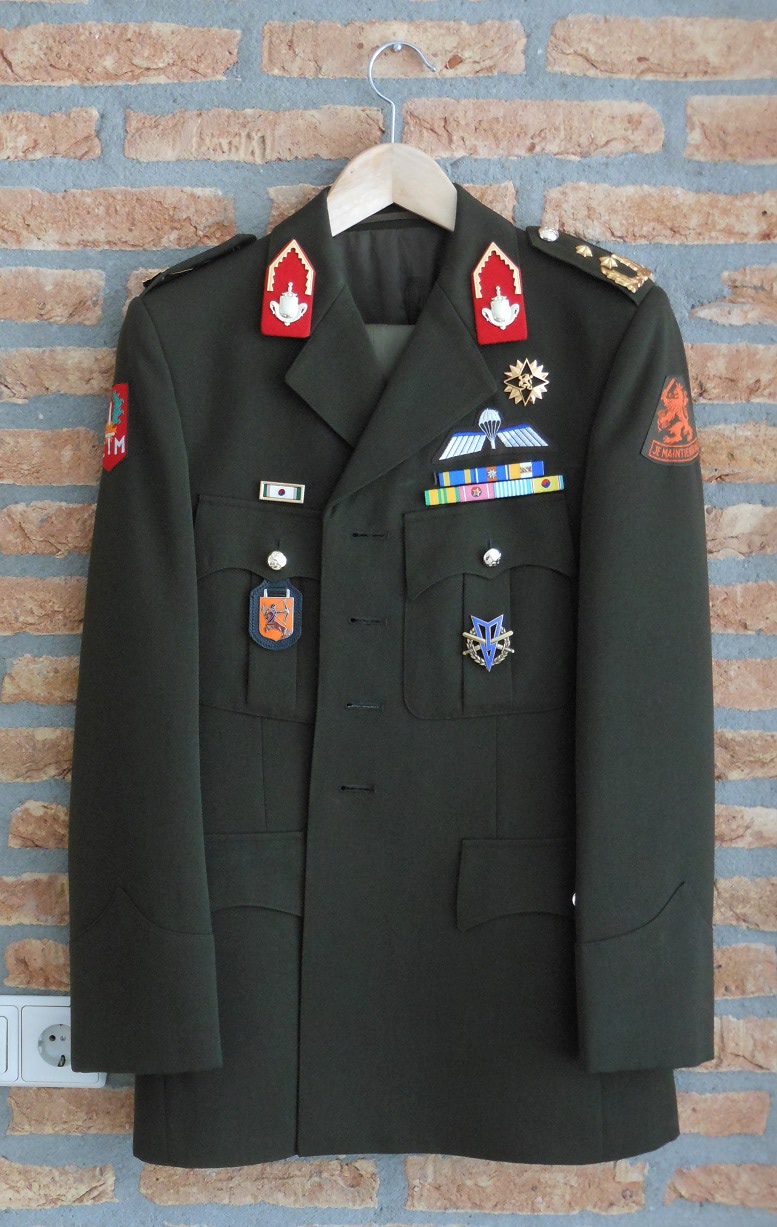 DT63 Brigadegeneraal Kits
