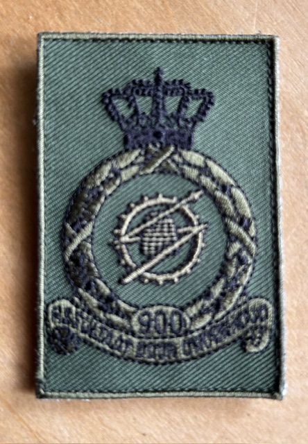 900 squadron
