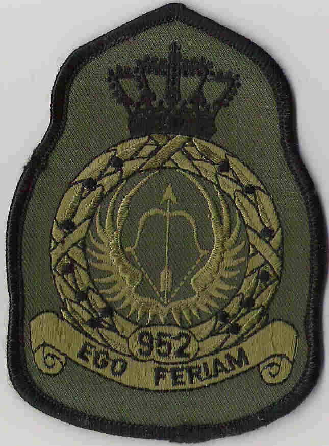 952.jpg