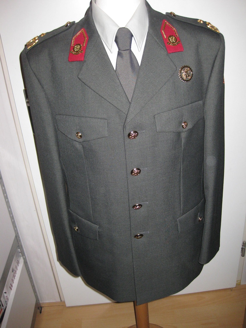 DT2000 Generaal Majoor Technische Staf
