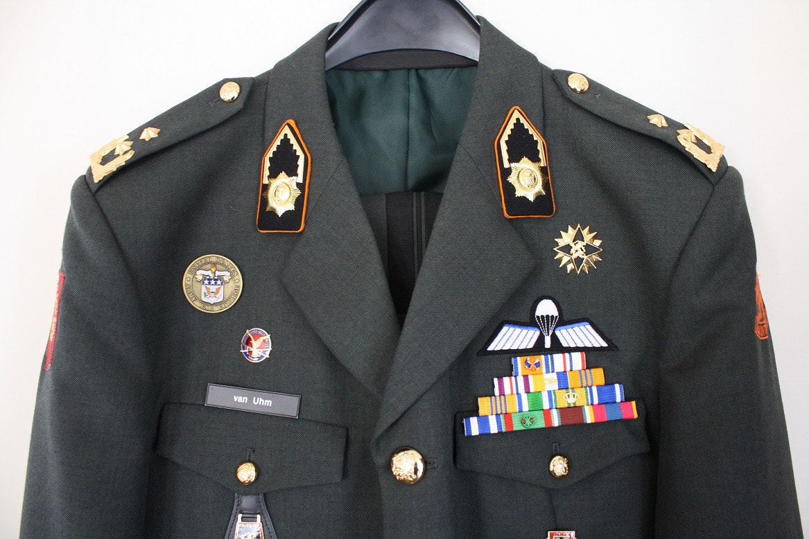 DT2000 Generaal Majoor M. van Uhm detail
