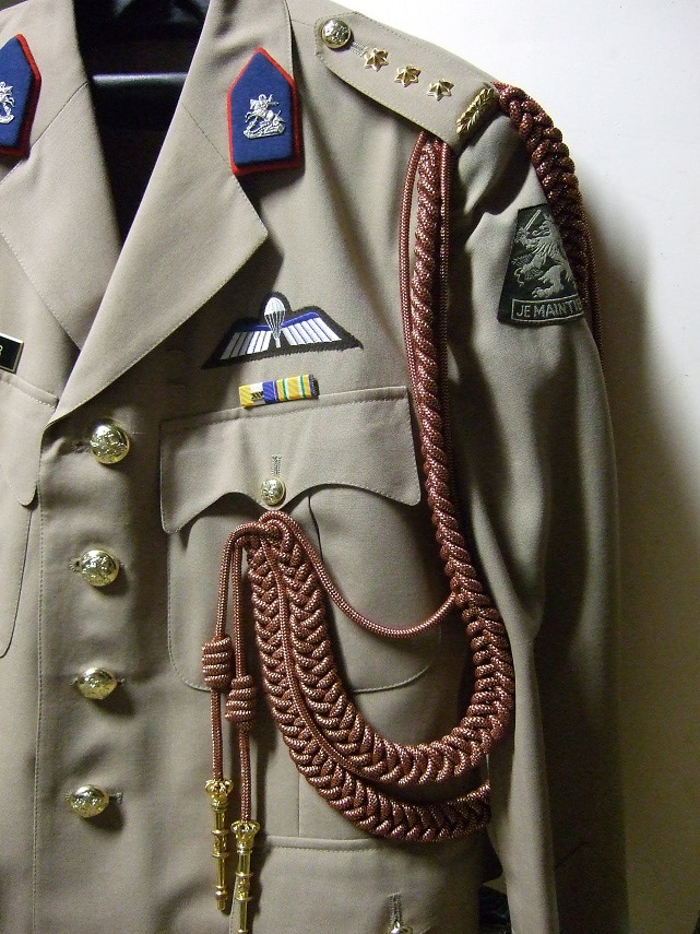 DTT militair attache
