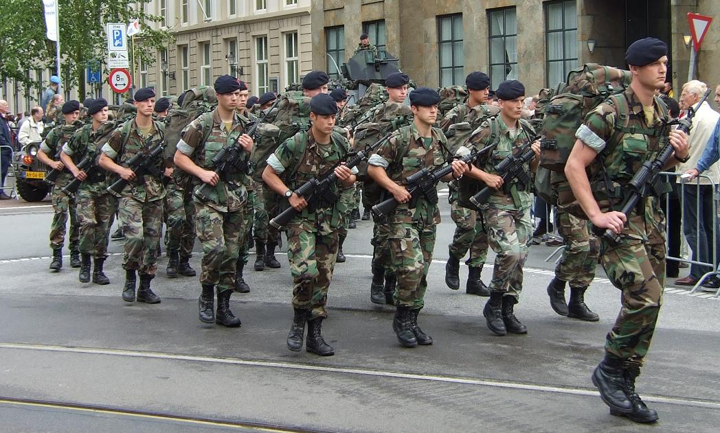 defile12.JPG