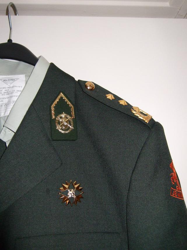 Uniform Generaal Leijh
